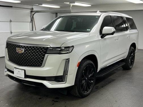 2023 Cadillac Escalade Luxury