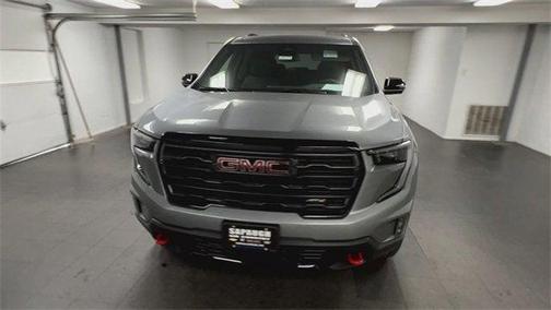 2025 GMC Acadia AWD AT4