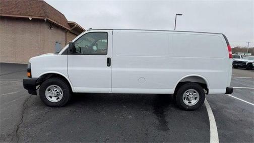 2025 Chevrolet Express 2500 RWD 2500 Regular Wheelbase WT