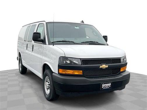 2025 Chevrolet Express 2500 RWD 2500 Regular Wheelbase WT