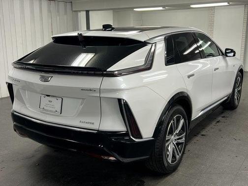 2024 Cadillac LYRIQ Luxury w/1SD
