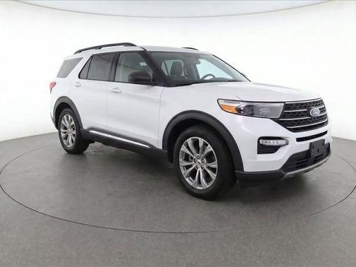 White 2020 Ford Explorer XLT