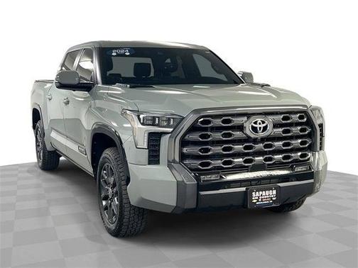 2024 Toyota Tundra Hybrid Platinum