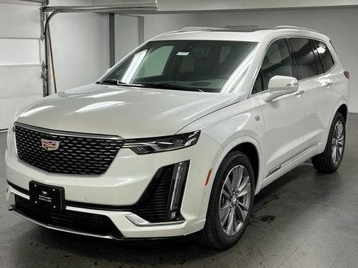 2025 Cadillac XT6 Premium Luxury AWD