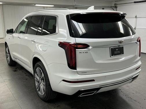 2025 Cadillac XT6 Premium Luxury AWD