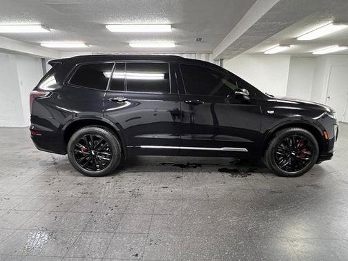 2022 Cadillac XT6 Sport AWD