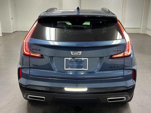 2025 Cadillac XT4 Sport