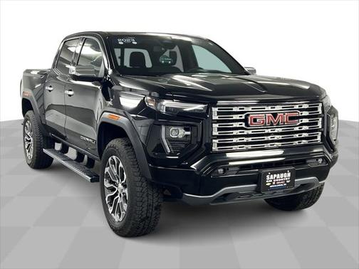 2023 GMC Canyon Denali