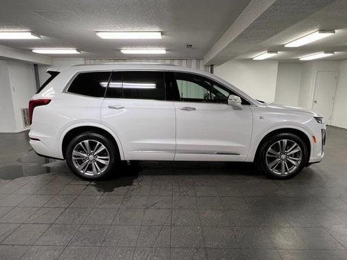 2024 Cadillac XT6 Premium Luxury AWD