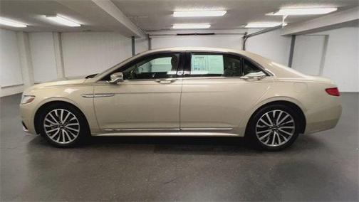 2017 Lincoln Continental Select
