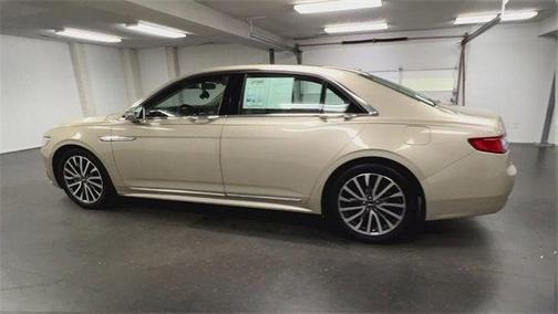 2017 Lincoln Continental Select