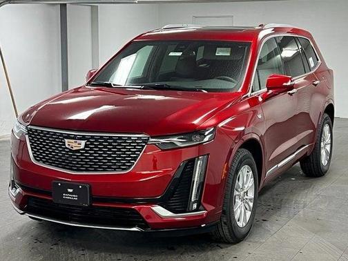 2025 Cadillac XT6 Luxury AWD
