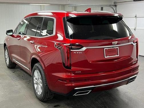 2025 Cadillac XT6 Luxury AWD