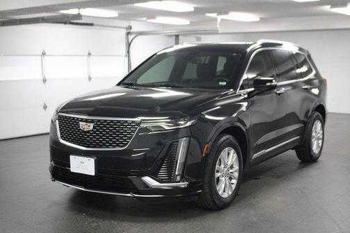 2022 Cadillac XT6 Luxury AWD