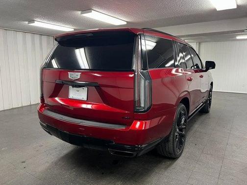 2025 Cadillac Escalade Sport Platinum