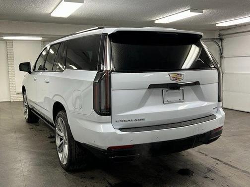 2026 Cadillac Escalade ESV Sport Platinum