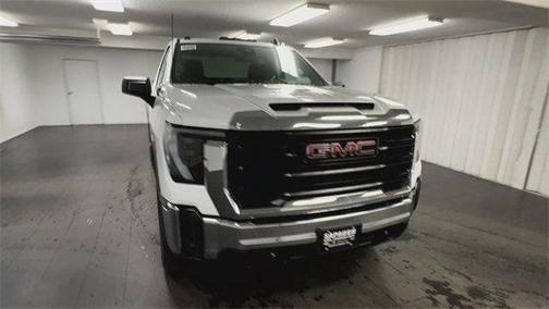 2025 GMC Sierra 3500 Base