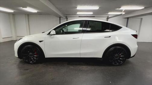 2022 Tesla Model Y Performance Dual Motor All-Wheel Drive