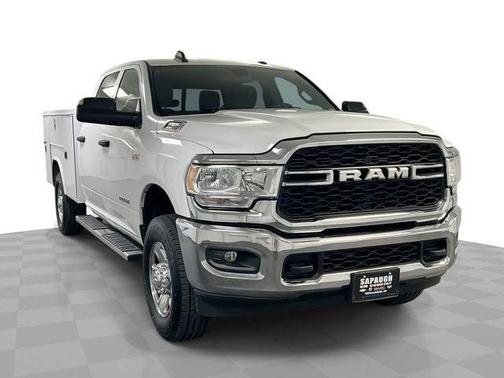 White 2022 RAM 3500 Tradesman Crew Cab 4x4 8' Box