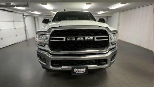 White 2022 RAM 3500 Tradesman Crew Cab 4x4 8' Box
