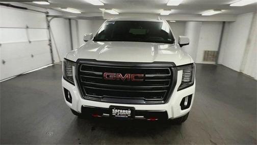 2023 GMC Yukon XL 4WD AT4