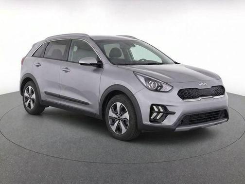 Gray 2022 Kia Niro LX