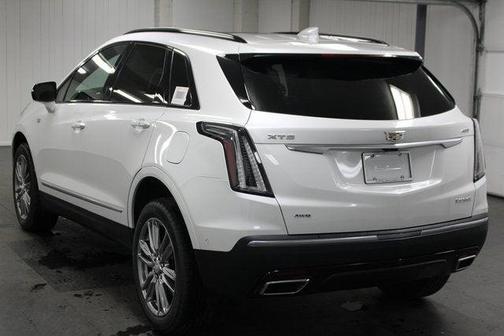 2025 Cadillac XT5 Sport