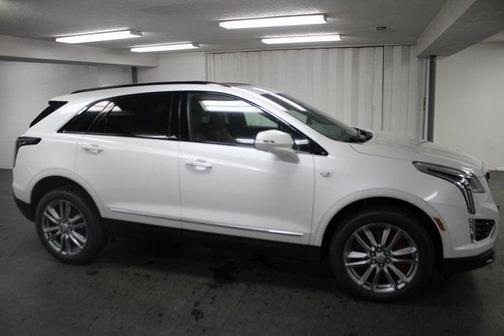 2025 Cadillac XT5 Sport