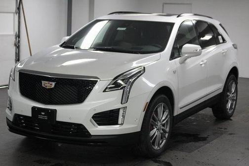 2025 Cadillac XT5 Sport