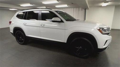 2022 Volkswagen Atlas 2.0T SE w/Technology
