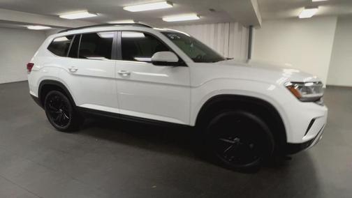 2022 Volkswagen Atlas 2.0T SE w/Technology
