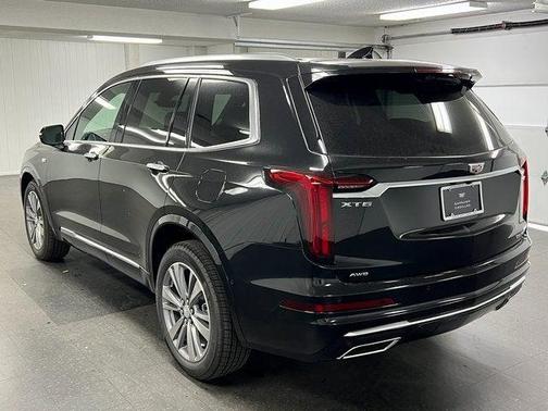 2025 Cadillac XT6 Premium Luxury AWD