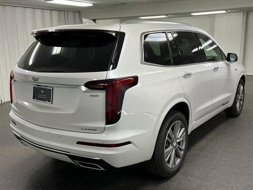 2025 Cadillac XT6 Premium Luxury AWD