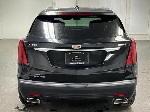 2025 Cadillac XT5 Luxury