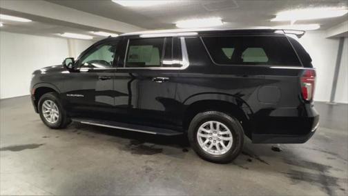2023 Chevrolet Suburban LT