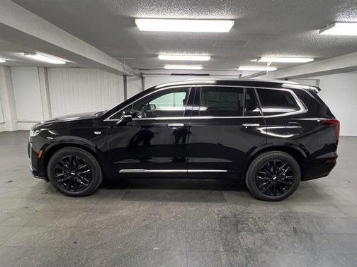 2025 Cadillac XT6 Luxury FWD