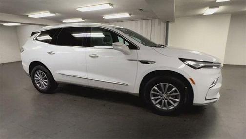 2023 Buick Enclave Essence FWD