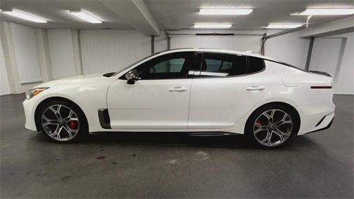2019 Kia Stinger GT2