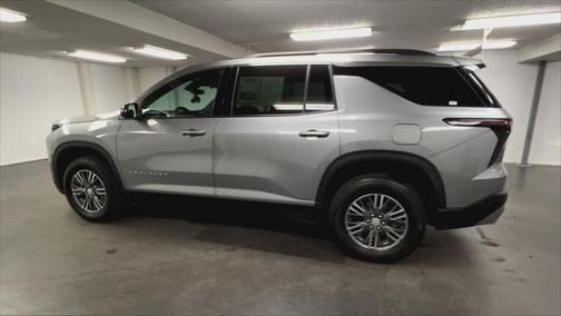 2024 Chevrolet Traverse LT