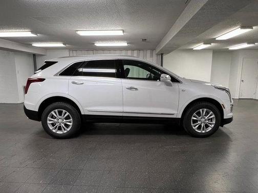 2026 Cadillac XT5 Luxury