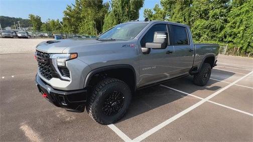 2025 Chevrolet Silverado 2500 4WD Crew Cab Standard Bed ZR2