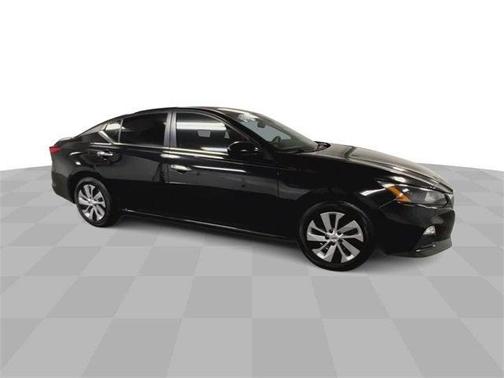 2022 Nissan Altima S FWD