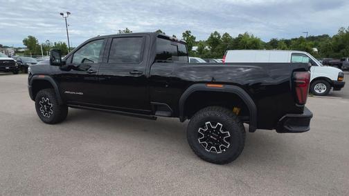 2025 GMC Sierra 2500 AT4