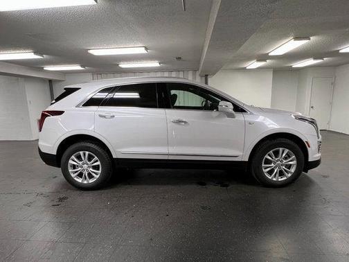 2025 Cadillac XT5 Luxury