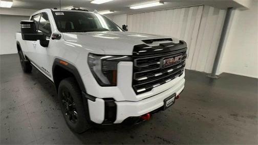2025 GMC Sierra 2500 AT4
