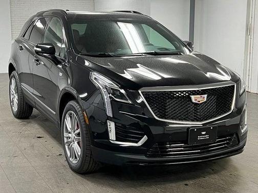 2025 Cadillac XT5 Sport