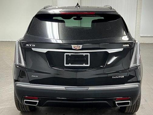 2025 Cadillac XT5 Sport