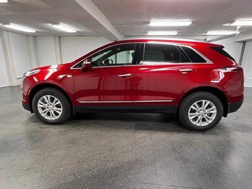 2023 Cadillac XT5 Luxury