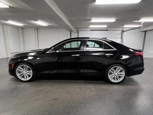 2023 Cadillac CT4 Premium Luxury