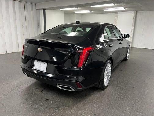 2023 Cadillac CT4 Premium Luxury